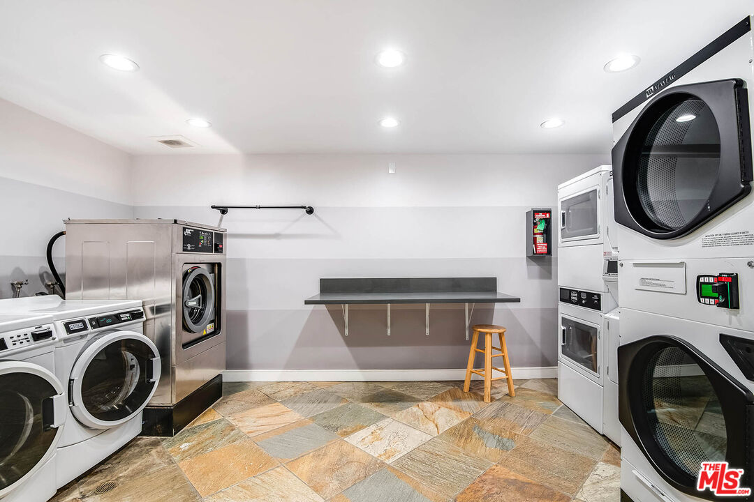 1230 Horn Ave Unit: 629