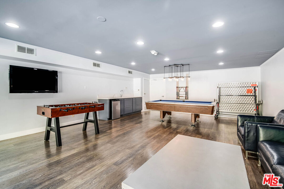 1230 Horn Ave Unit: 629