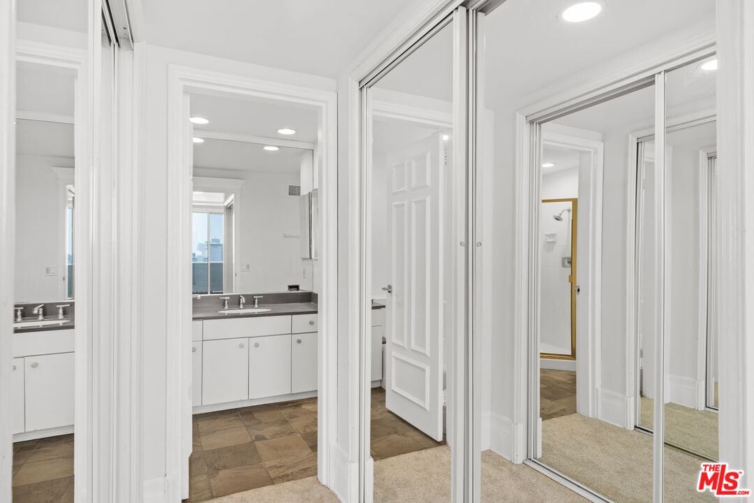 7250 Franklin Ave Unit: 815