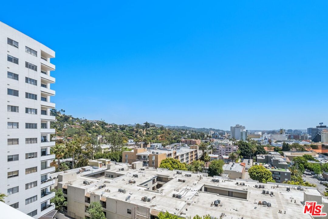 7250 Franklin Ave Unit: 815
