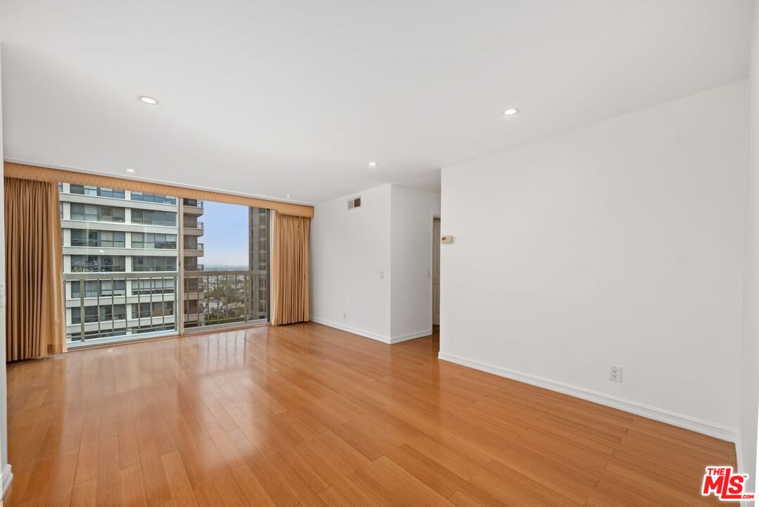 10751 WILSHIRE BLVD Unit: 1002