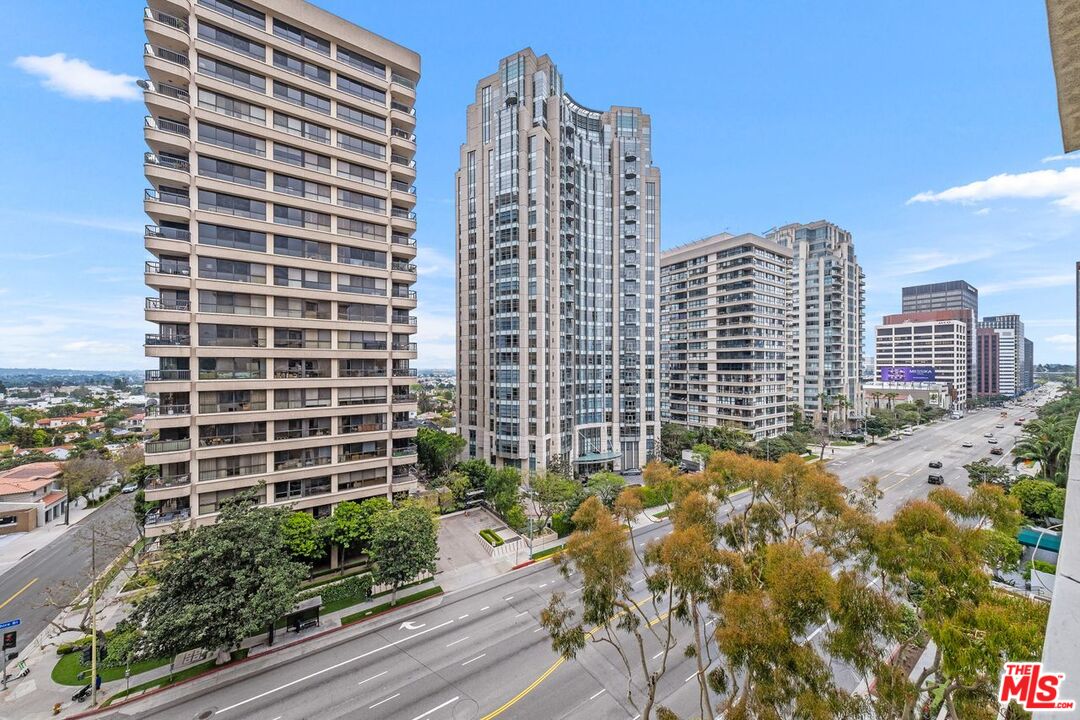 10751 WILSHIRE BLVD Unit: 1002