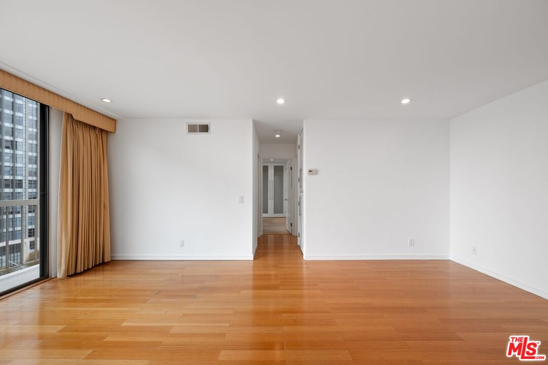 10751 WILSHIRE BLVD Unit: 1002