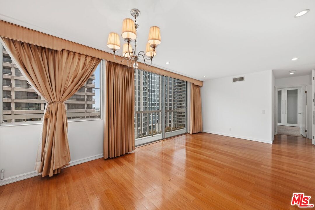 10751 WILSHIRE BLVD Unit: 1002