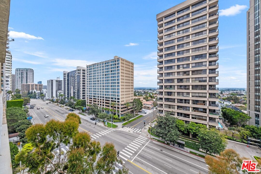 10751 WILSHIRE BLVD Unit: 1002