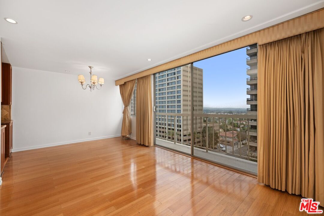 10751 WILSHIRE BLVD Unit: 1002