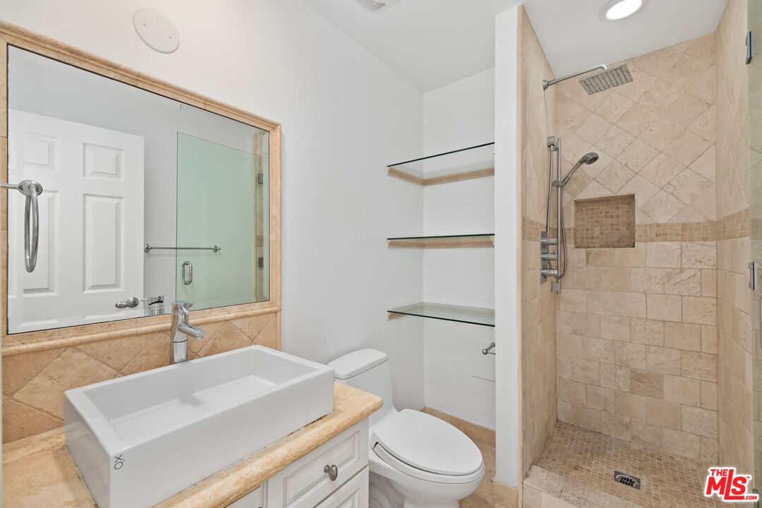 10751 WILSHIRE BLVD Unit: 1002