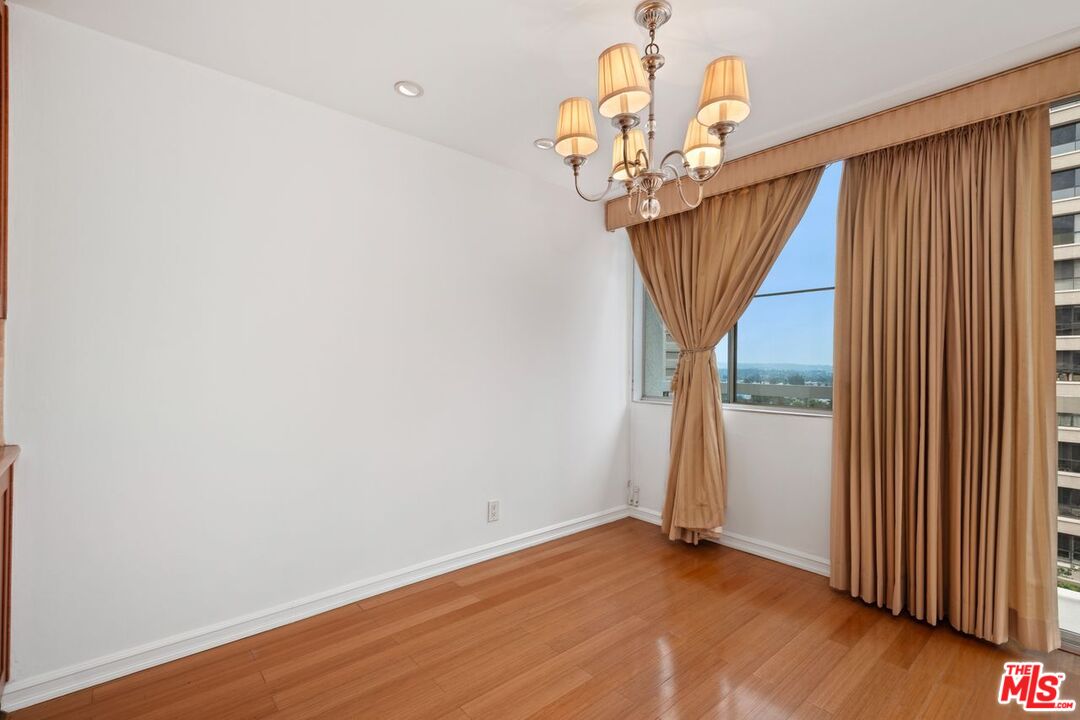 10751 WILSHIRE BLVD Unit: 1002