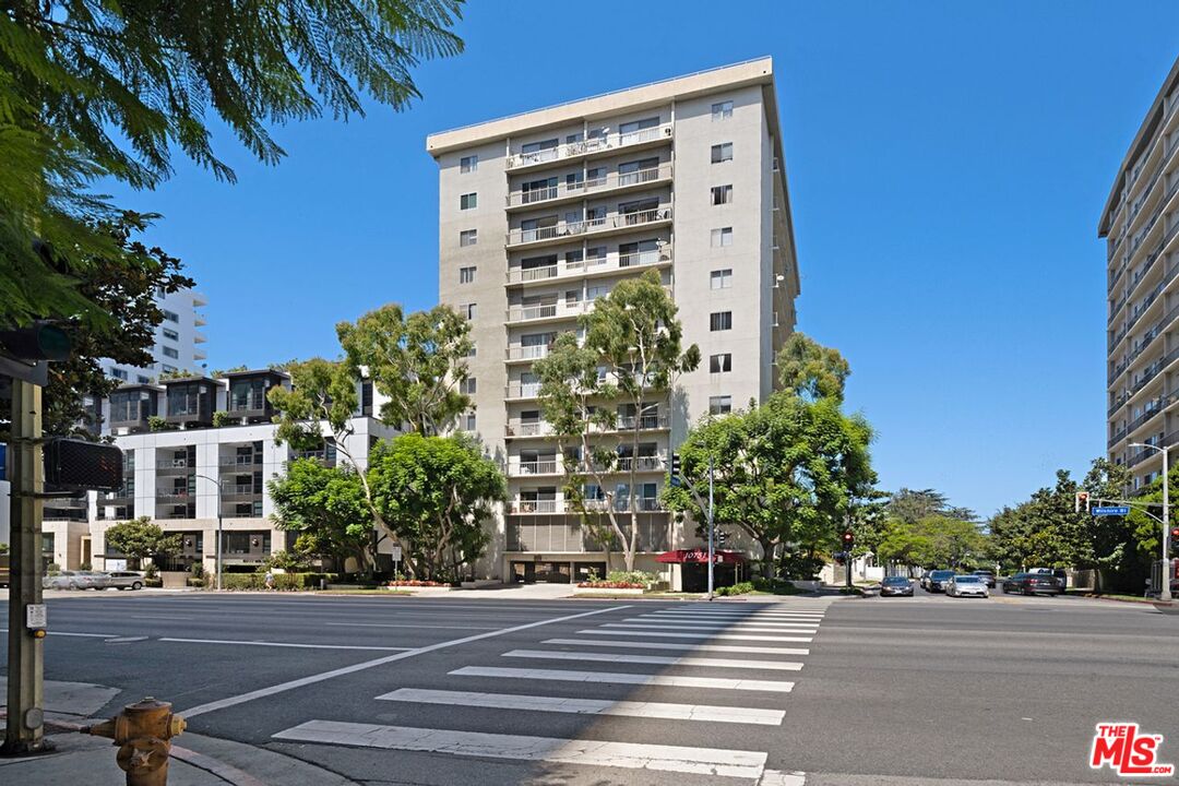 10751 WILSHIRE BLVD Unit: 1002