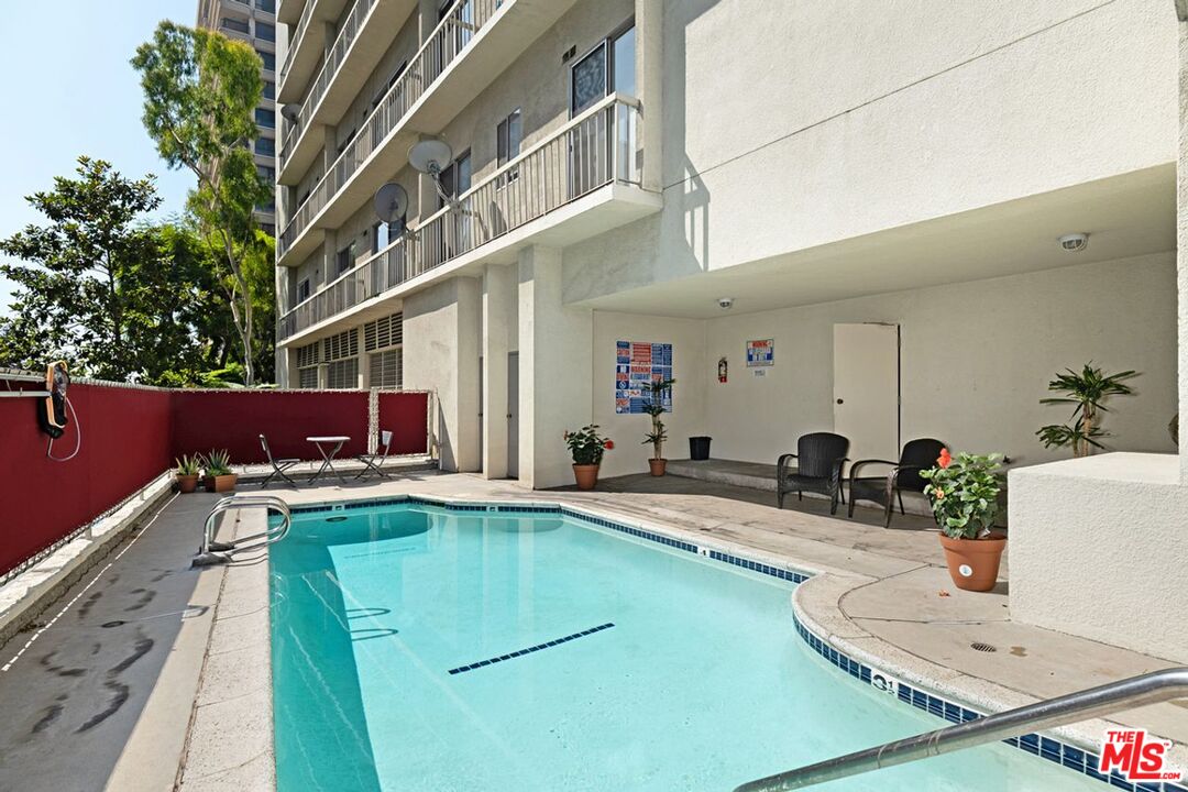 10751 WILSHIRE BLVD Unit: 1002