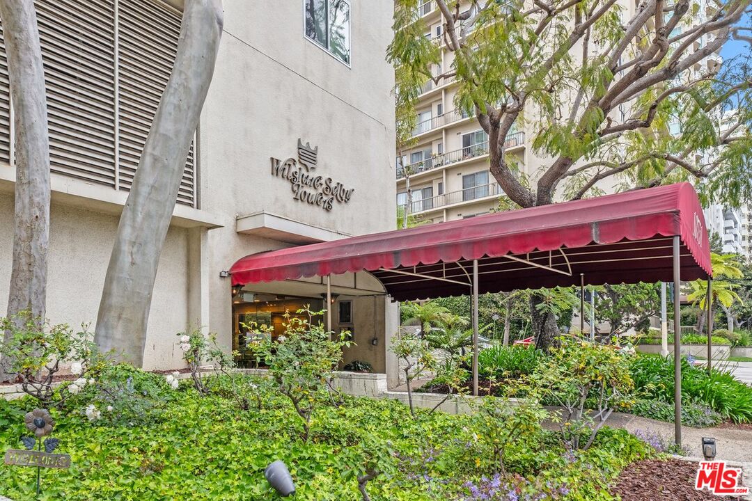 10751 WILSHIRE BLVD Unit: 1002