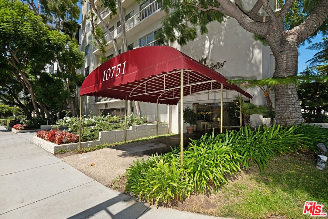 10751 WILSHIRE BLVD Unit: 1002