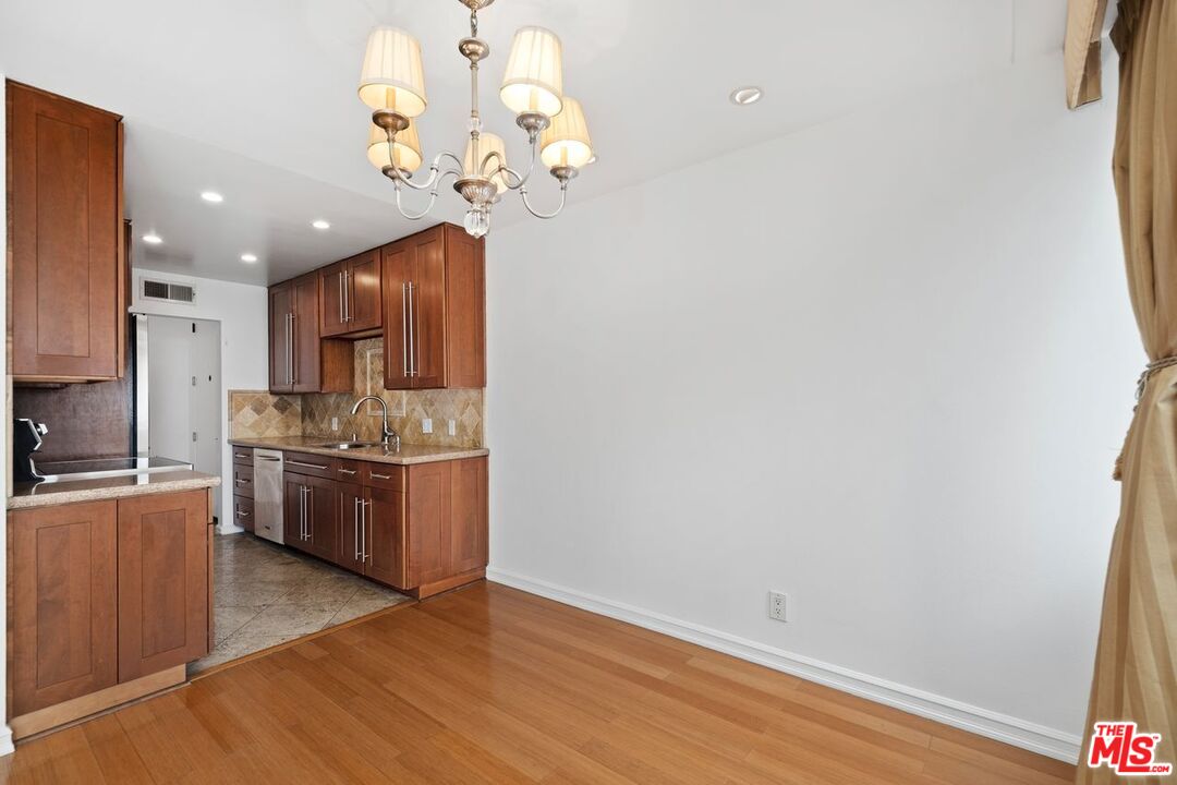 10751 WILSHIRE BLVD Unit: 1002