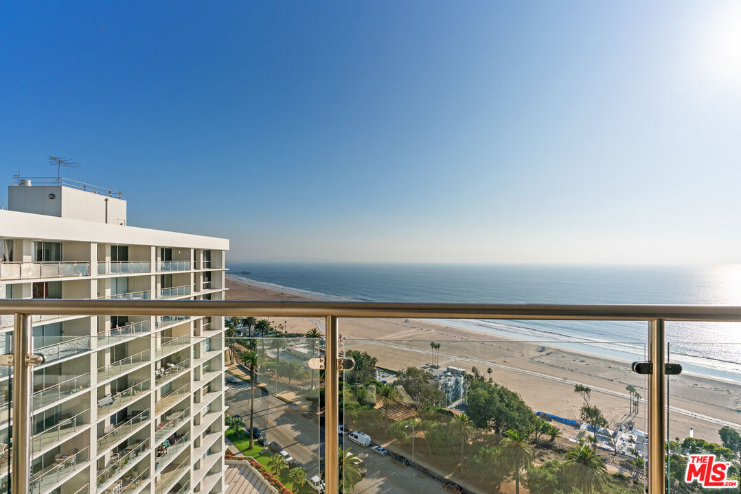 201 OCEAN AVE Unit: 1903P