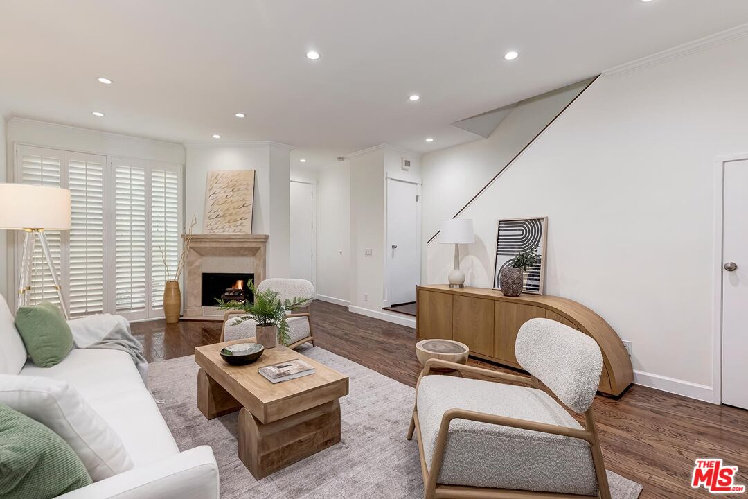 2405 34th St Unit: 27