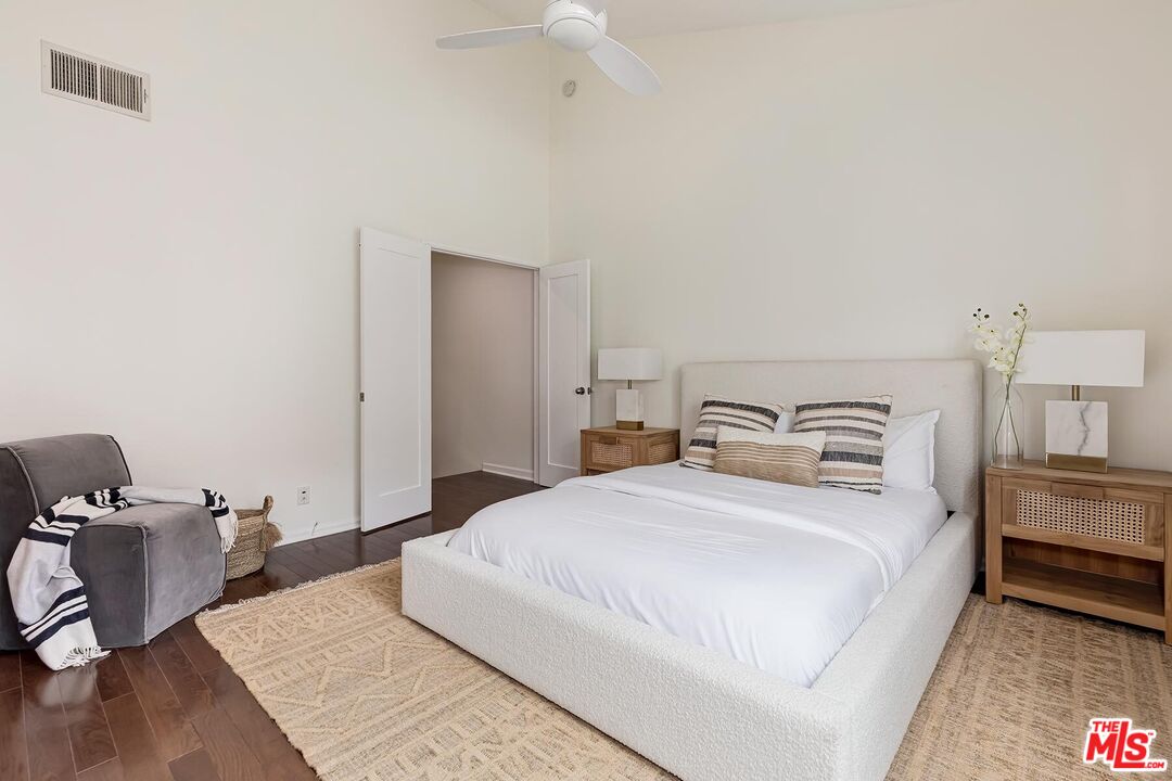 2405 34th St Unit: 27