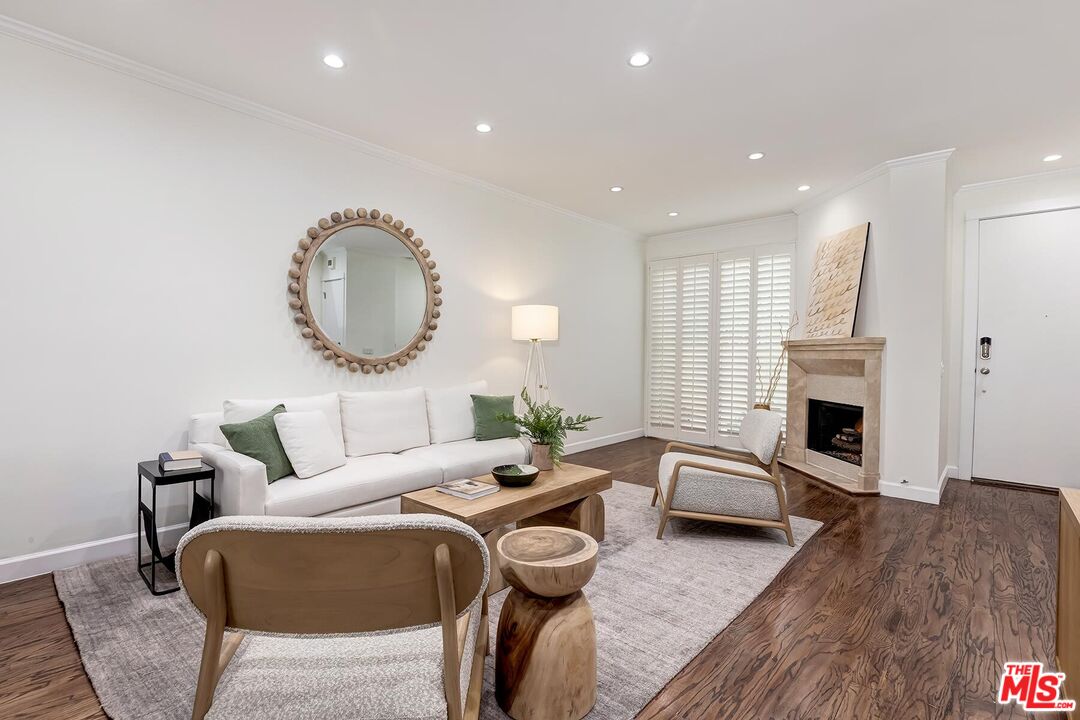 2405 34th St Unit: 27