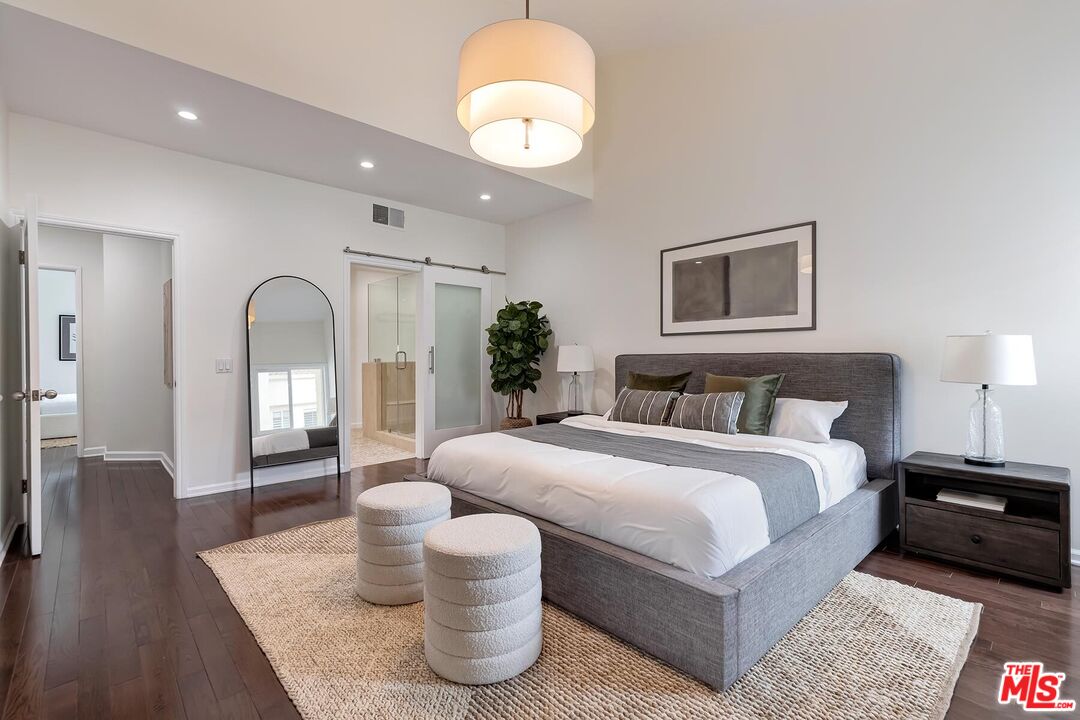 2405 34th St Unit: 27