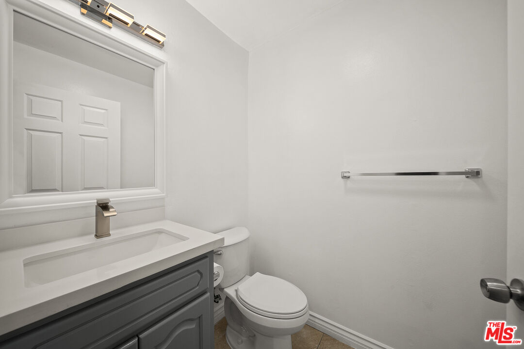 1527 9th St Unit: 201