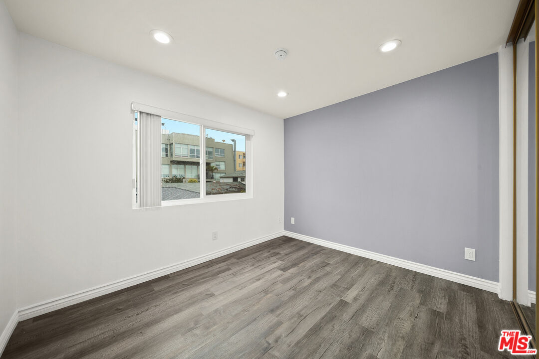 1527 9th St Unit: 201