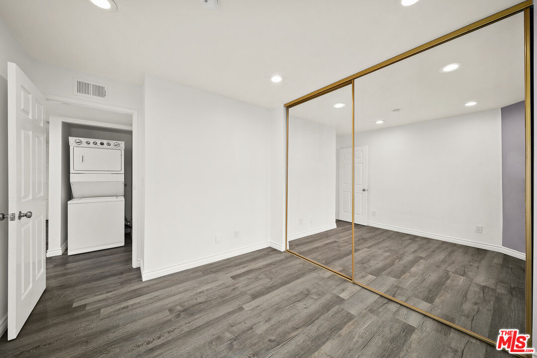 1527 9th St Unit: 201