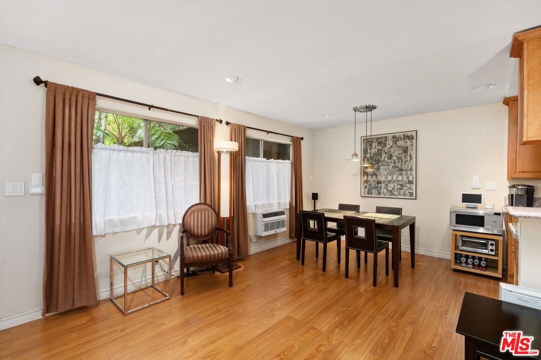 1414 N Fairfax Ave Unit: 108