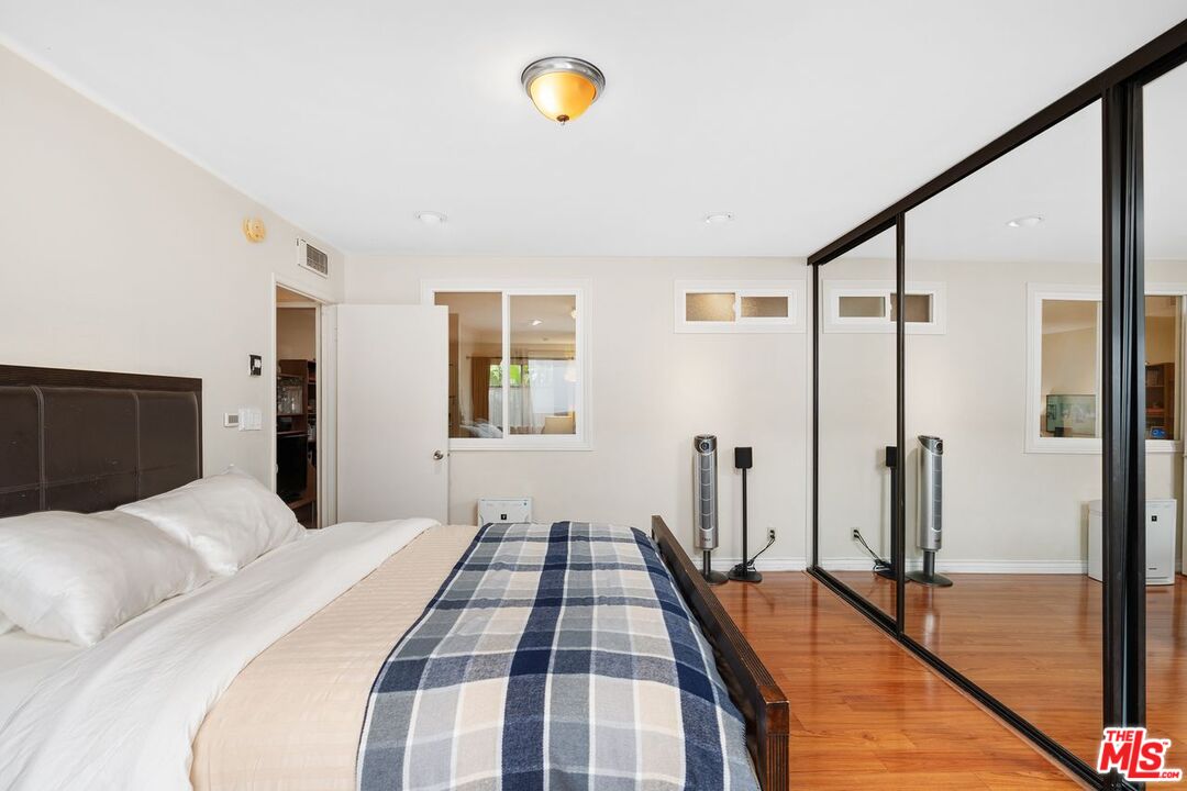 1414 N Fairfax Ave Unit: 108