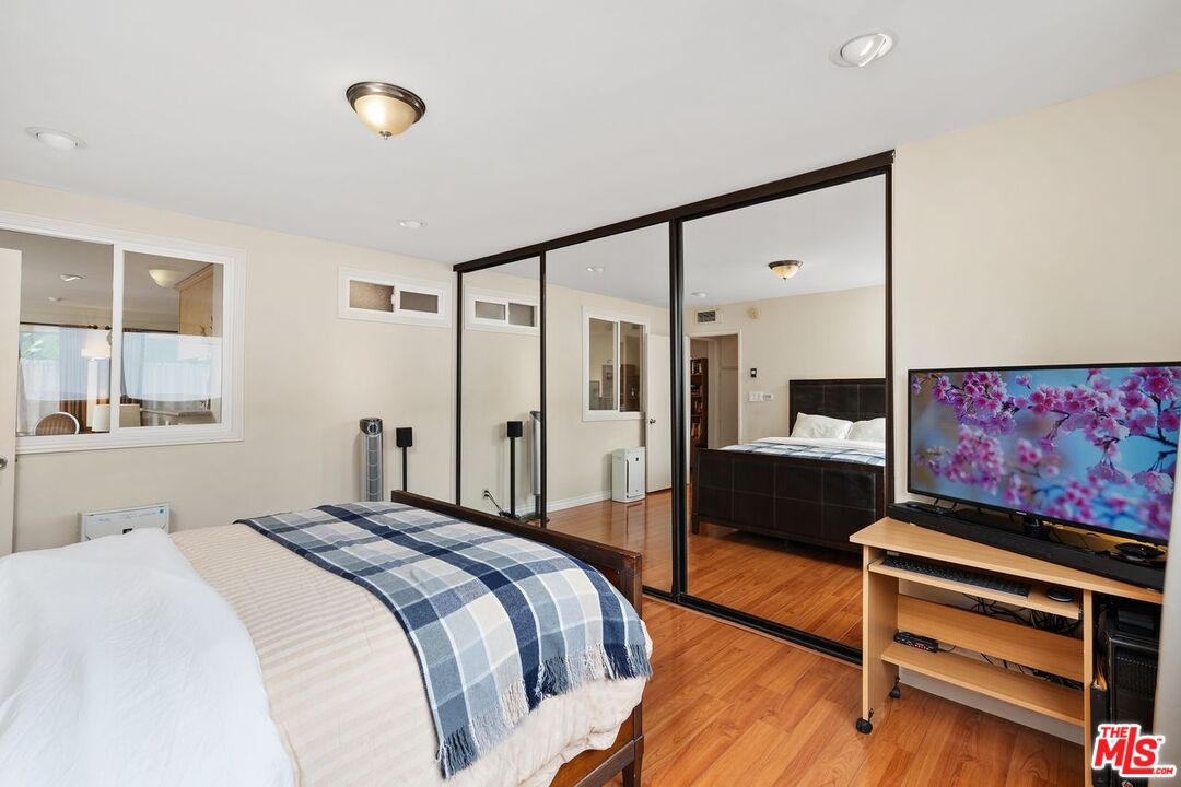 1414 N Fairfax Ave Unit: 108