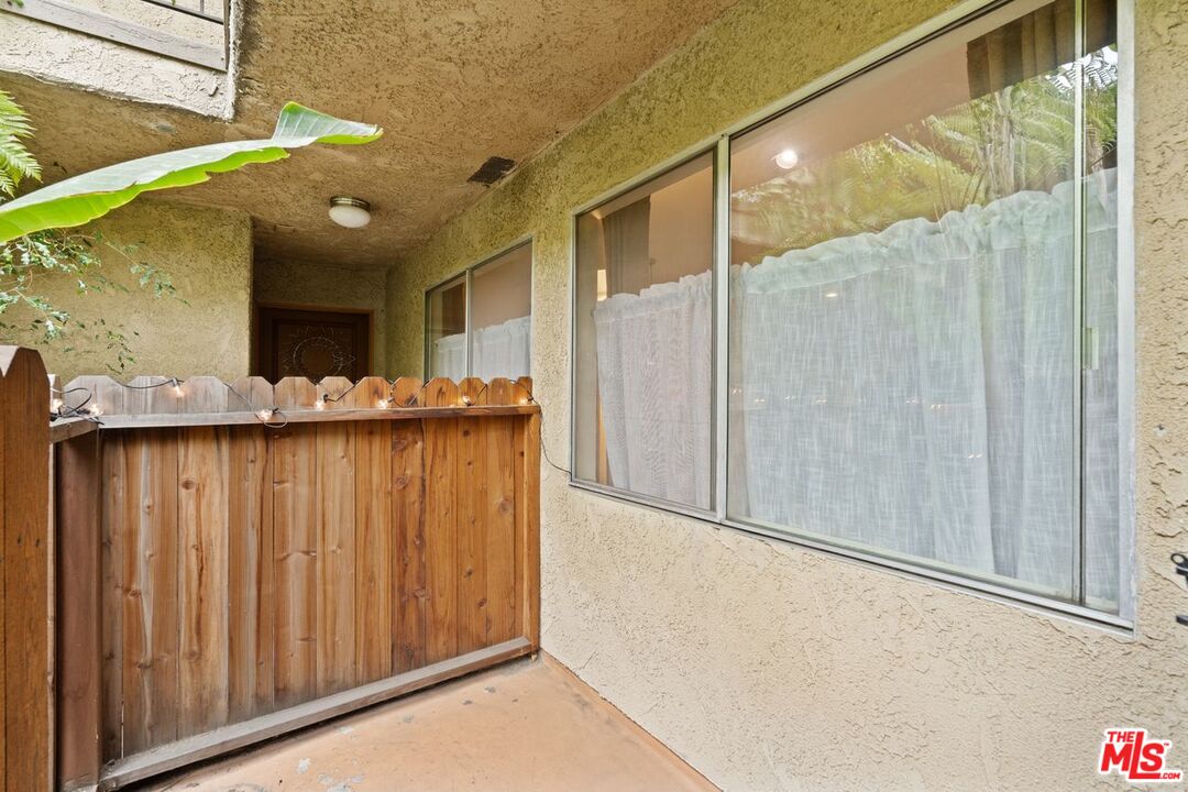 1414 N Fairfax Ave Unit: 108