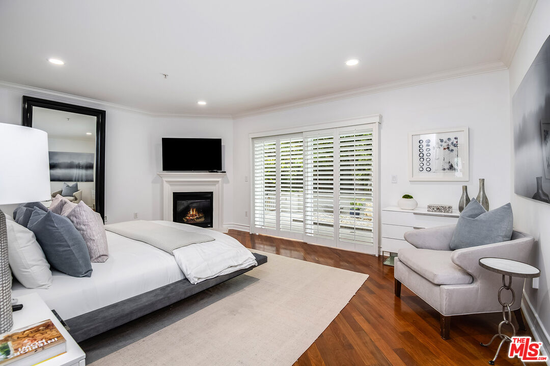 724 S Westgate Ave Unit: 102