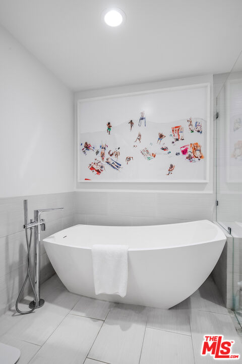 724 S Westgate Ave Unit: 102