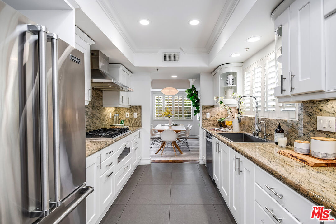 724 S Westgate Ave Unit: 102