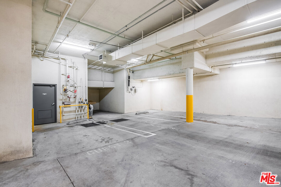 724 S Westgate Ave Unit: 102