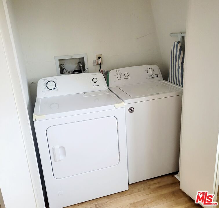 439 N Doheny Dr Unit: 304