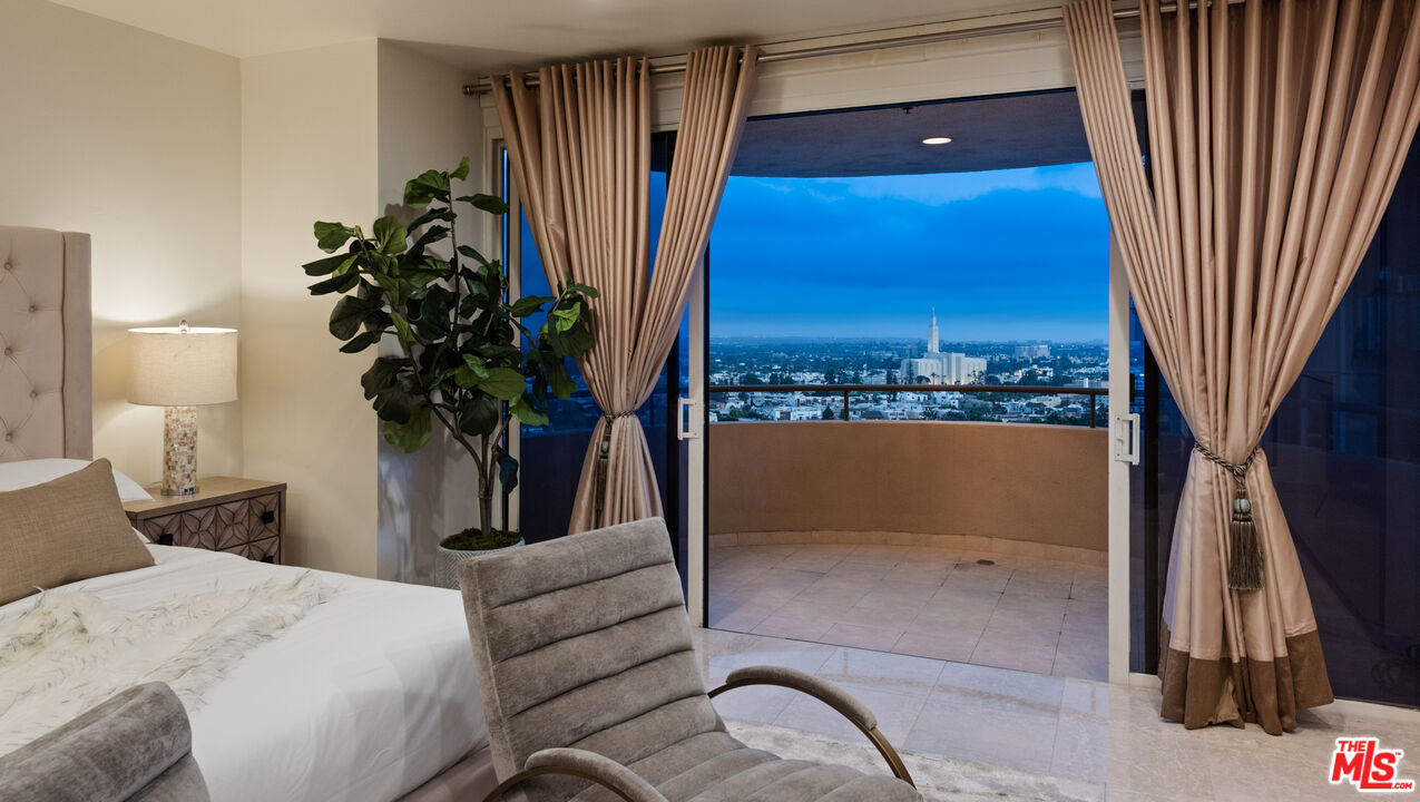 10560 Wilshire Blvd Unit: 1405