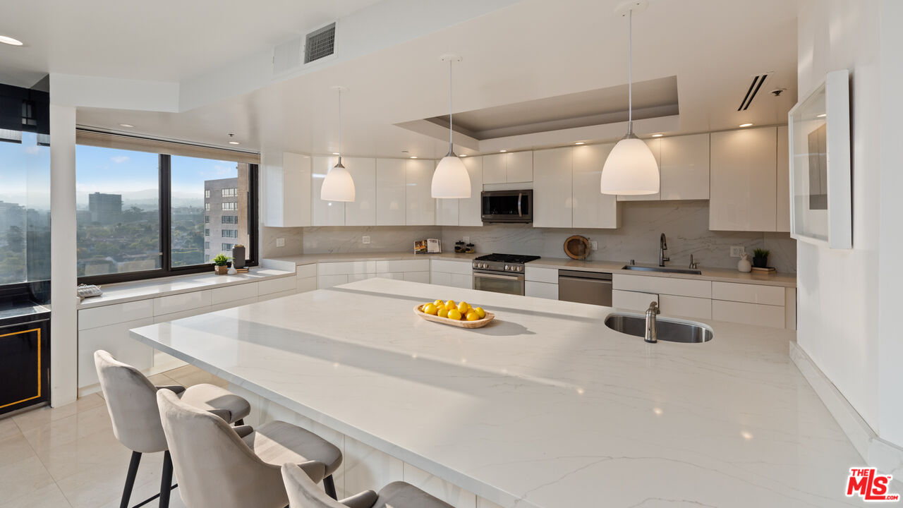 10560 Wilshire Blvd Unit: 1405