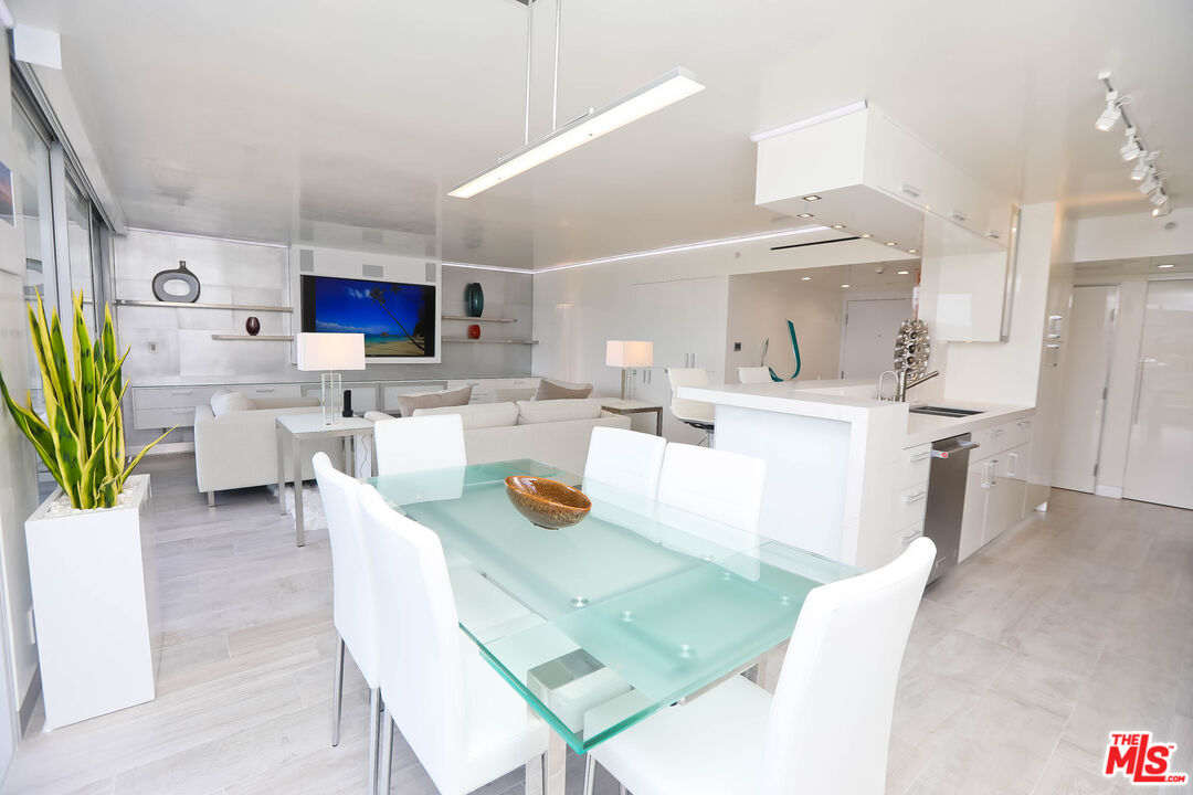 201 Ocean Ave Unit: 910B