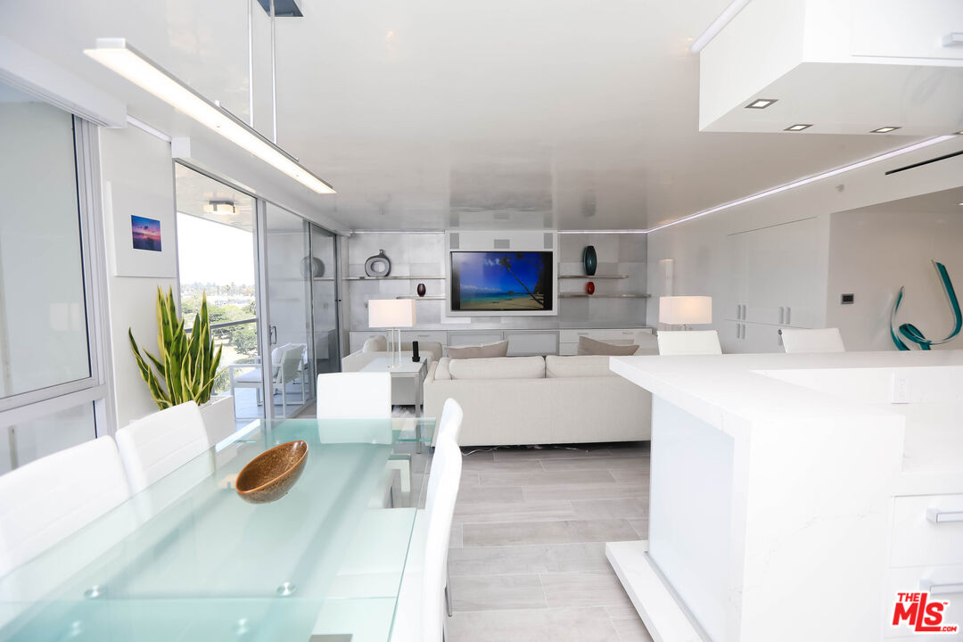 201 Ocean Ave Unit: 910B