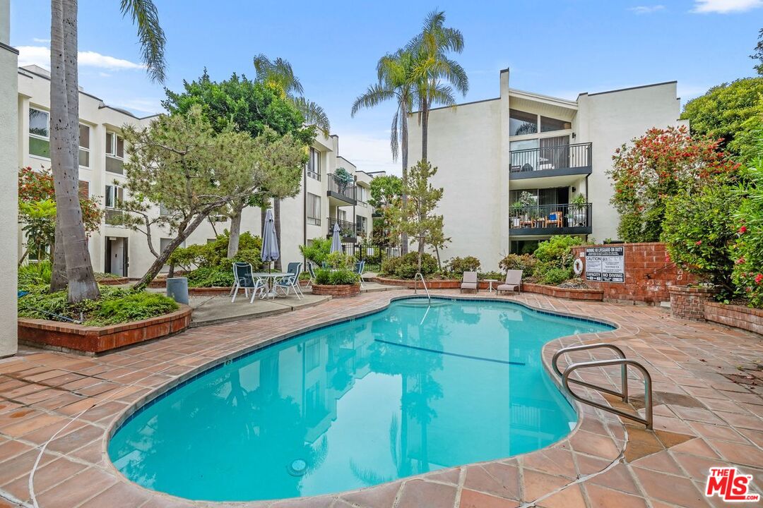 1340 S BEVERLY GLEN BLVD Unit: 303