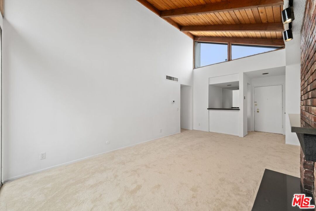 1340 S BEVERLY GLEN BLVD Unit: 303