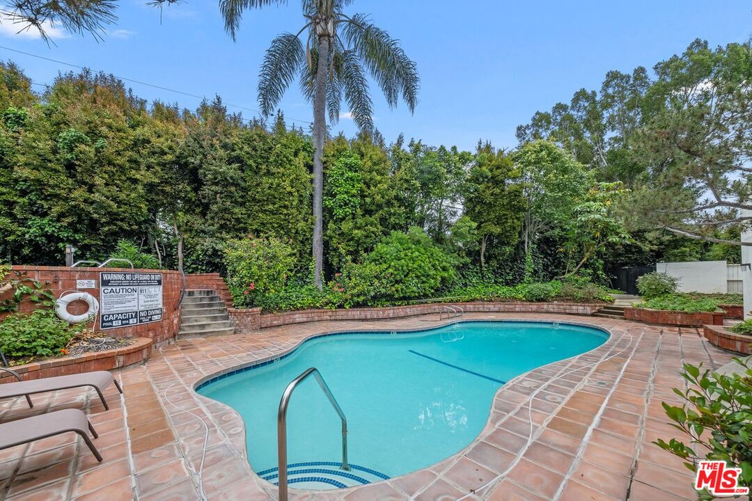 1340 S BEVERLY GLEN BLVD Unit: 303