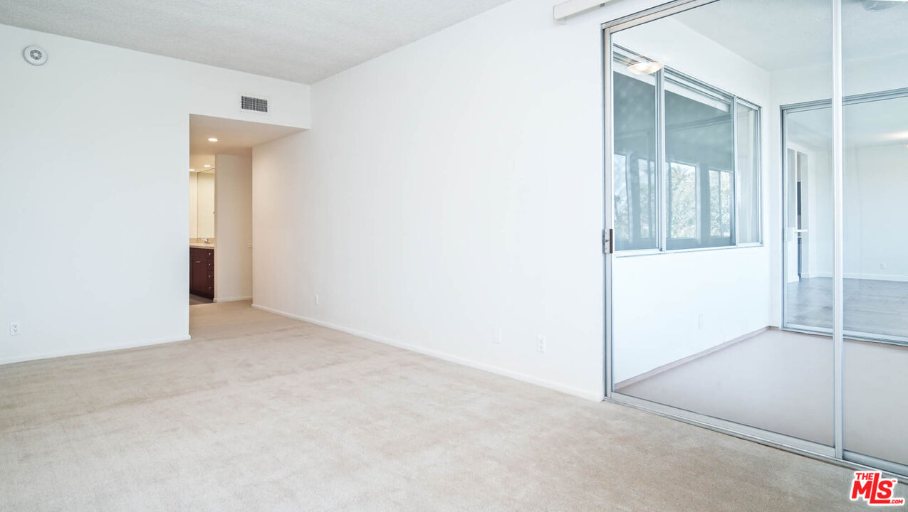 818 S Gretna Green Way Unit: 308