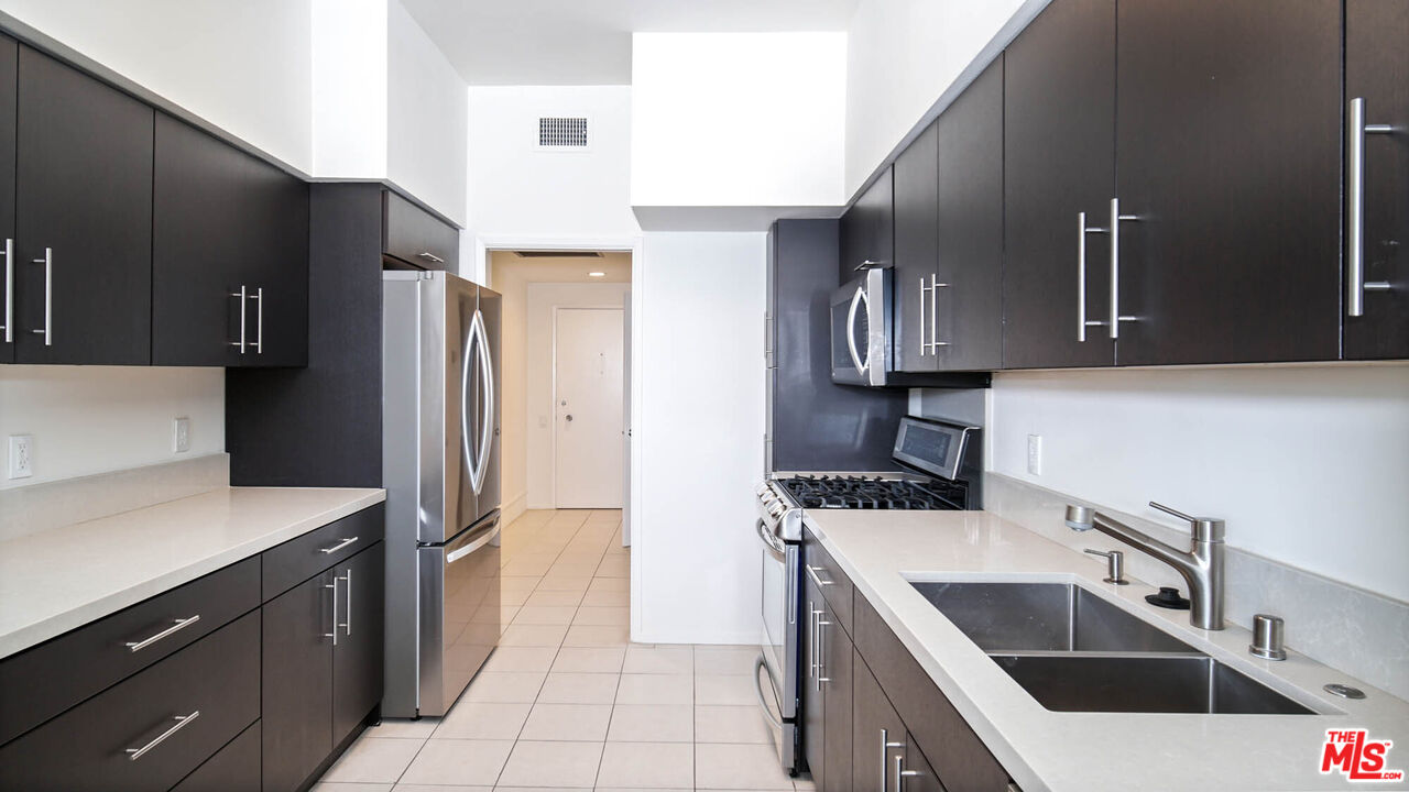 818 S Gretna Green Way Unit: 308