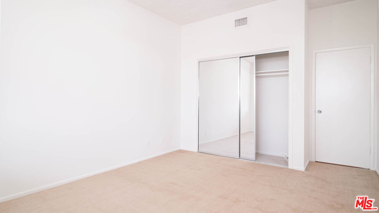 818 S Gretna Green Way Unit: 308