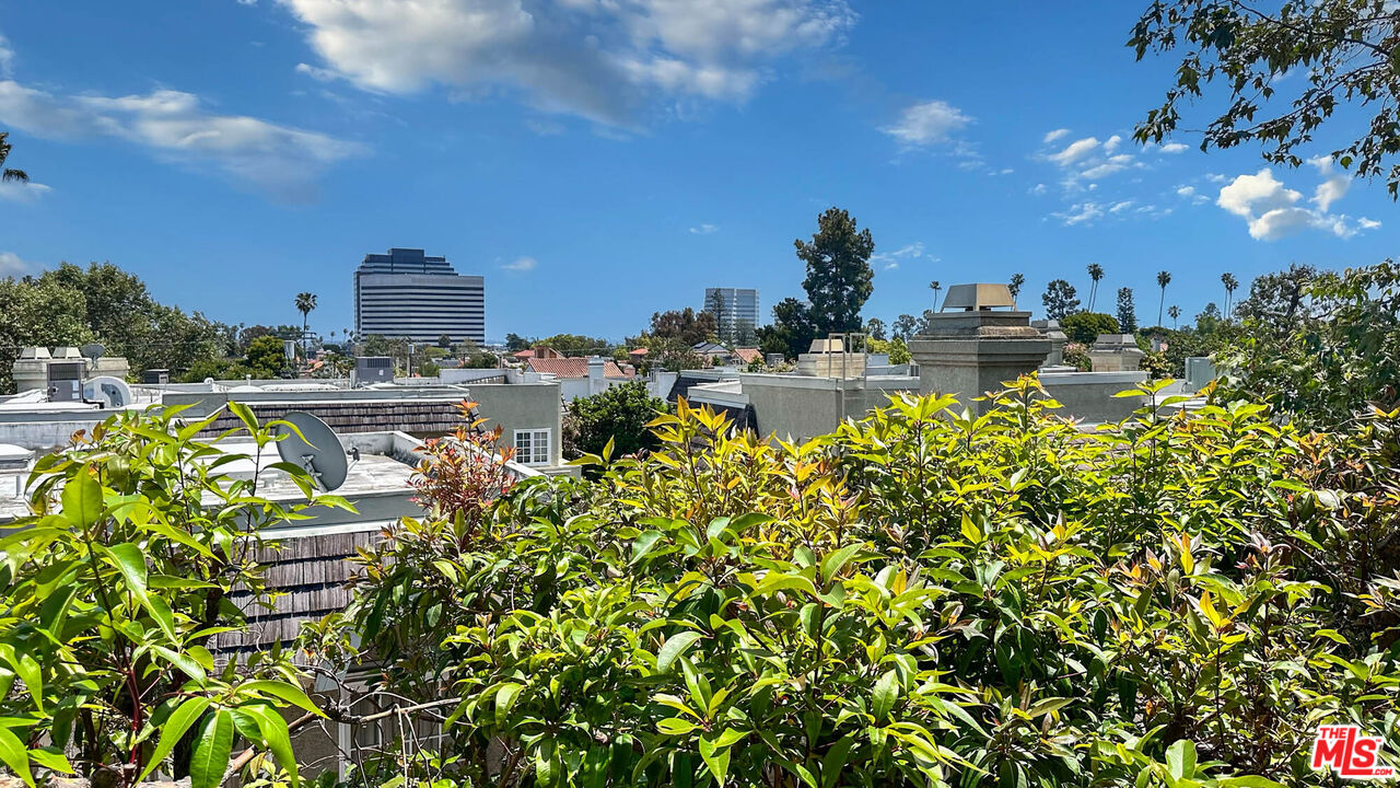 818 S Gretna Green Way Unit: 308