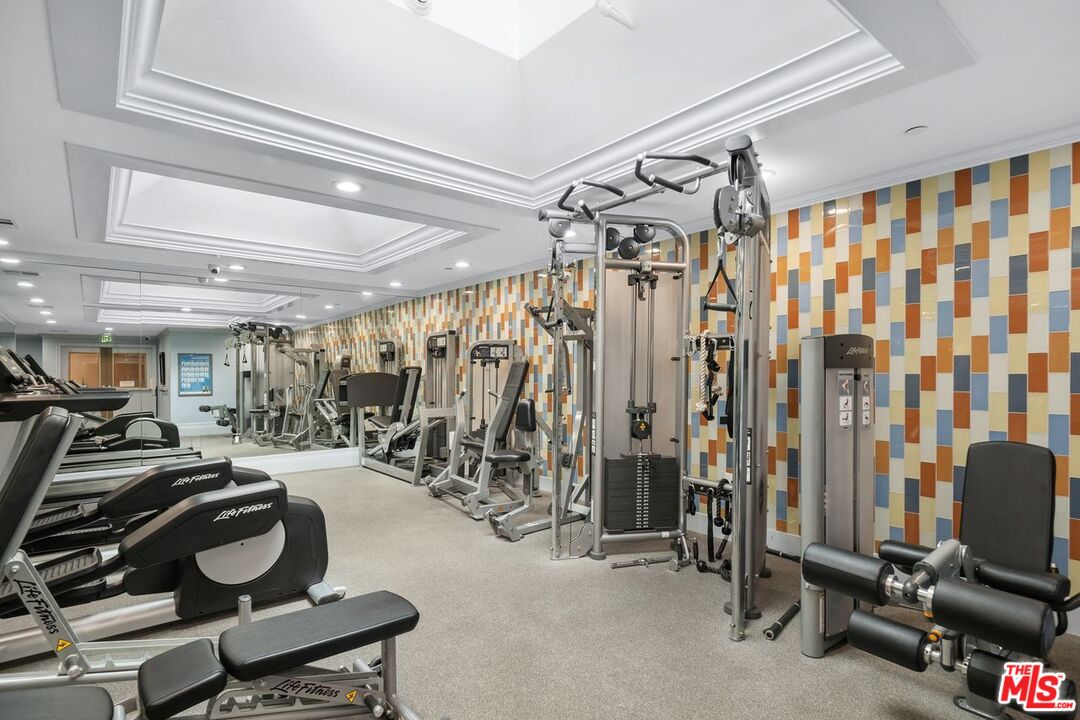 10520 Wilshire Blvd Unit: 301