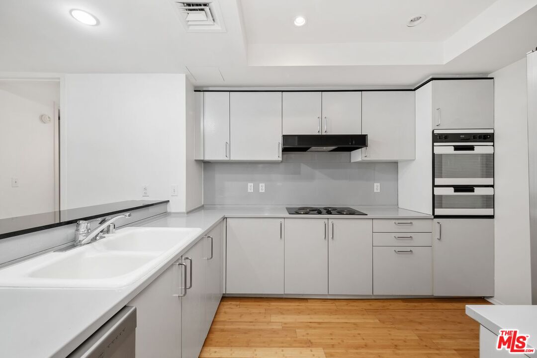 10520 Wilshire Blvd Unit: 301