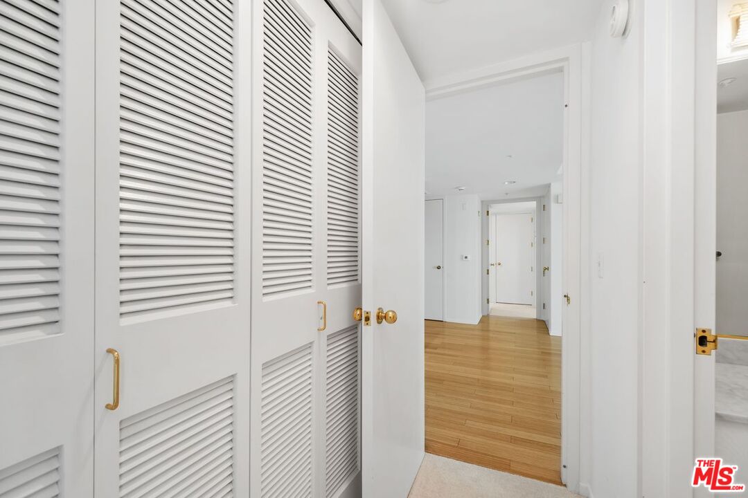 10520 Wilshire Blvd Unit: 301