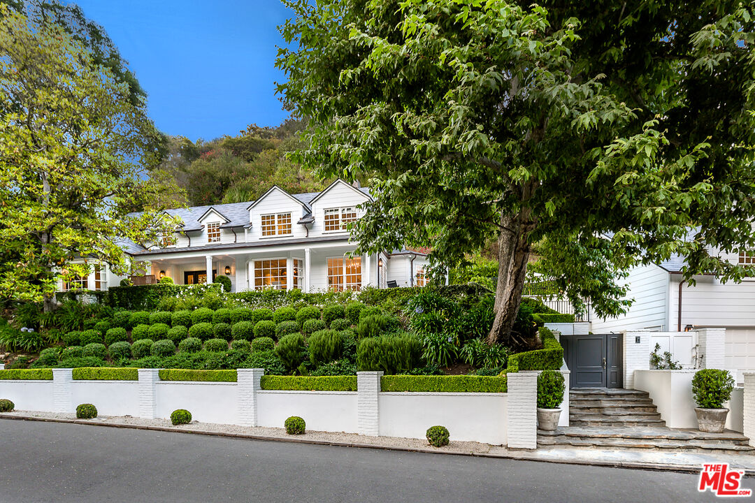 1440 Stone Canyon Rd