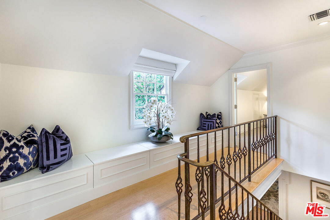 1440 Stone Canyon Rd